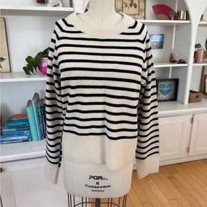 ARKET Striped Women's Sweater - Black and White